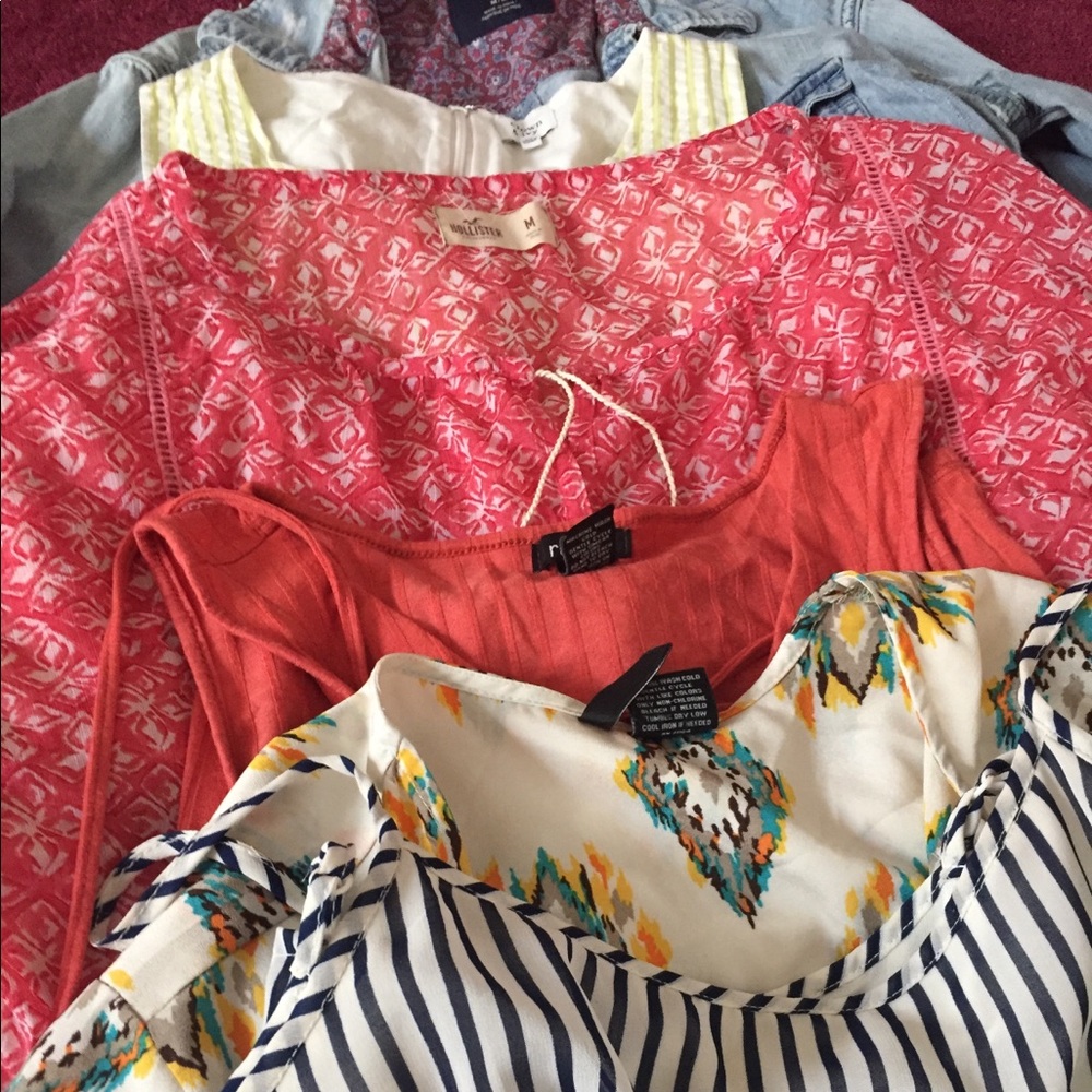 BUNDLE (6) of Women’s Clothing